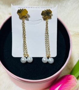 Aros Colgantes de Mariposa con Perlas