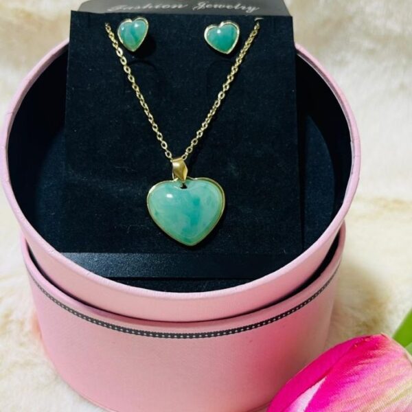Conjunto de Cadena y Aros de Corazón