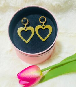 Aros de Corazón dorado